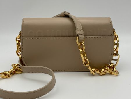 30 Montaigne Avenue Small Beige Crossbody Bag in Calfskin, Gold hardware Hot on Sale