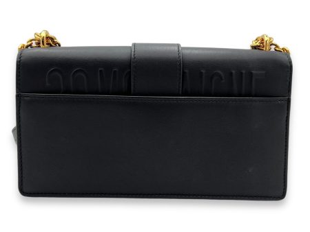 30 Montaigne East West Black Crossbody Bag in Calfskin, Gold hardware Supply