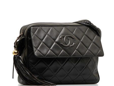 Chanel CC Matelasse Tassel Crossbody (SHG-ZmhsO3) For Sale