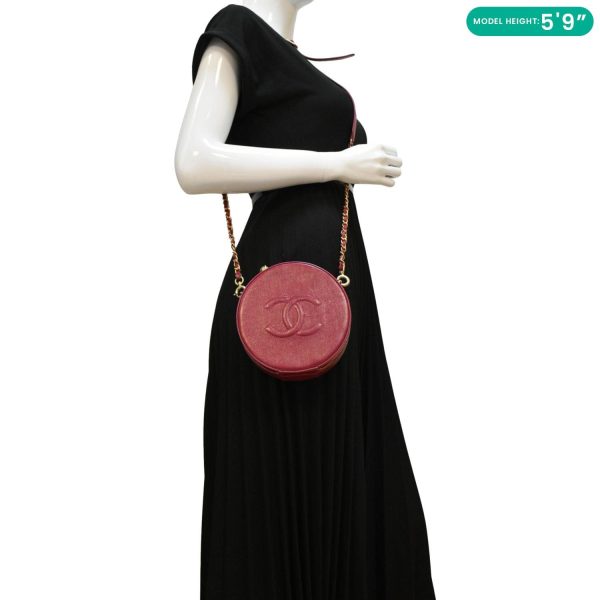 CHANEL Round As Earth Leather Crossbody Bag Fuchsia Online now