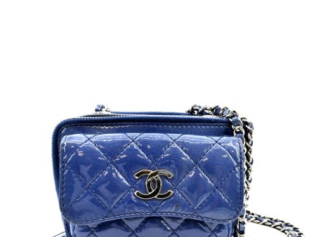 CHANEL Small Pocket Box Quilted Patent Leather Crossbody Camera Bag Blue Fashion